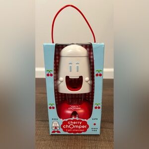 Talisman Designs Cherry Chomper Cherry Pitter, Set of 1, White